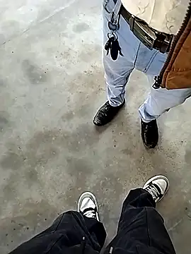 xx couple online show from February 1, 10:36 am