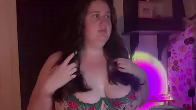 xopeachybaby online show from April 12, 10:07 am