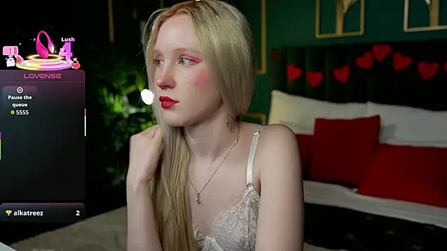 Sia Hart online show from February 17, 6:18 pm