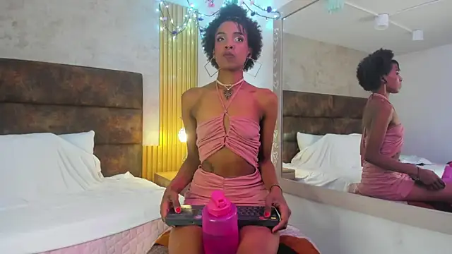 Afrodita Greenn online show from June 4, 2:28 am