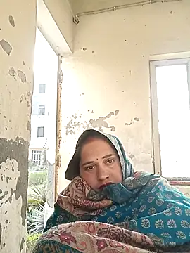 Cute-karisma1234 online show from March 1, 2:55 am