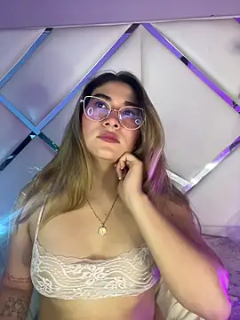 LunaRiivas online show from February 18, 12:59 pm