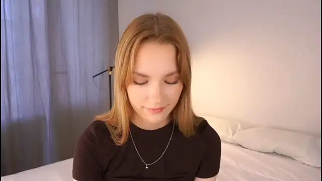 HellenSpelly online show from February 4, 10:07 am