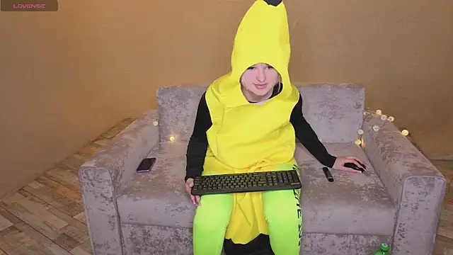 grase neon online show from March 3, 9:37 am