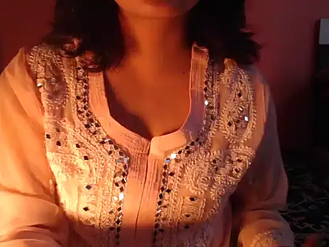  cameltoe online show from February 4, 8:50 am