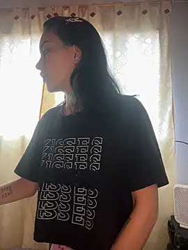 bliinkii and luka  online show from March 30, 2:05 pm