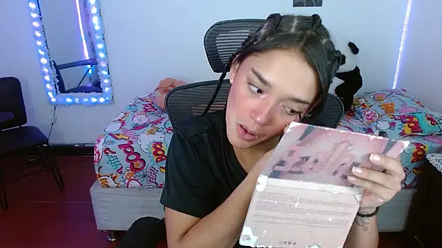 Lolitaa  VIP online show from February 10, 7:39 pm