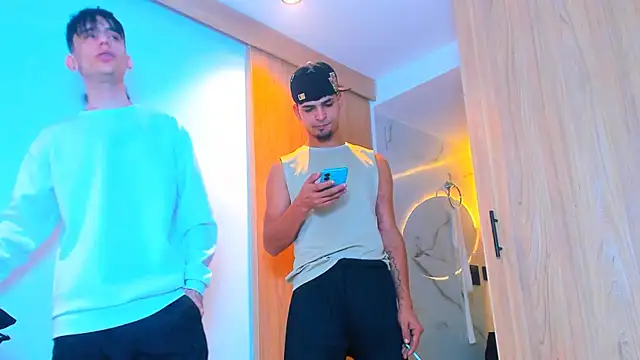 TheBatMansion online show from February 12, 10:00 pm