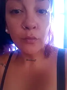 kuramaqueen online show from February 3, 9:51 pm