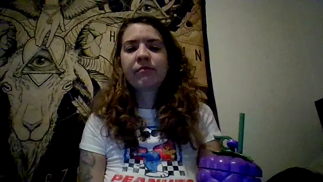 Baby Kangaroo online show from April 9, 5:10 am