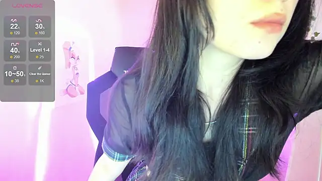 AliceeinWonderlanddd online show from July 14, 2:27 am