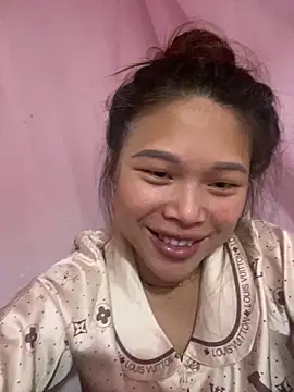 Emxinhka1 online show from May 5, 9:12 am