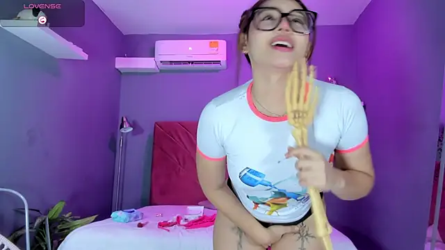 nina swaan online show from March 3, 12:22 pm