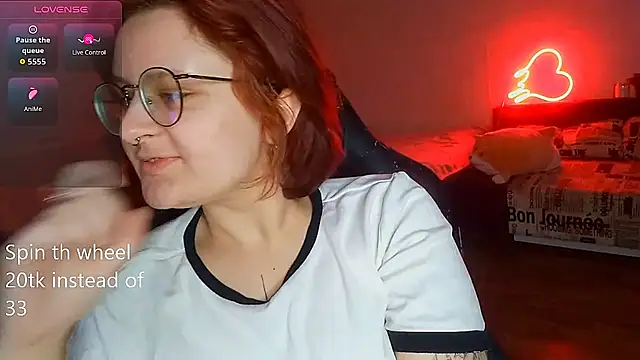 Kira Chain online show from February 9, 1:08 am