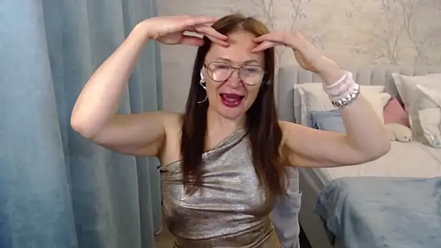 MarinaOnebest online show from April 19, 8:36 am