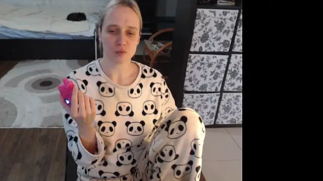 Your guilty pleasure1 online show from March 2, 8:43 am