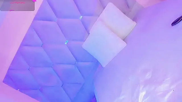 EmmaSweet23 online show from March 29, 8:41 pm