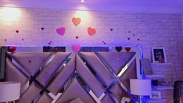 HarperrWest online show from April 10, 8:04 pm