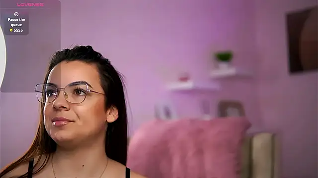 PeachyyFantasy online show from March 4, 1:50 pm