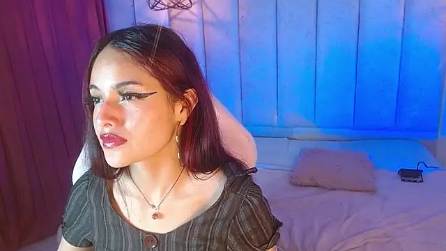 madissonrousecs online show from April 18, 4:37 am