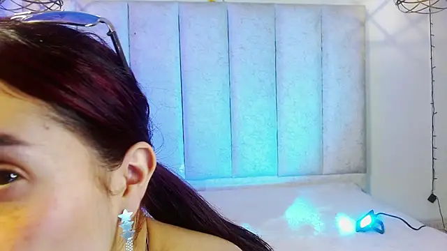 madissonrousecs online show from April 2, 6:33 am