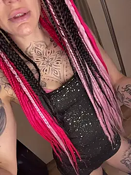 susannee online show from March 9, 10:02 pm