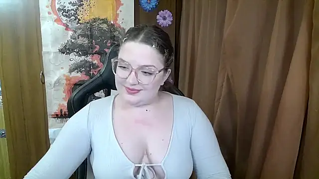 Teasing Dora online show from April 19, 5:46 pm