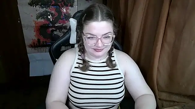 Teasing Dora online show from April 21, 10:17 pm