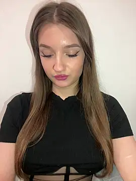 Green eyes lady online show from February 13, 12:29 pm