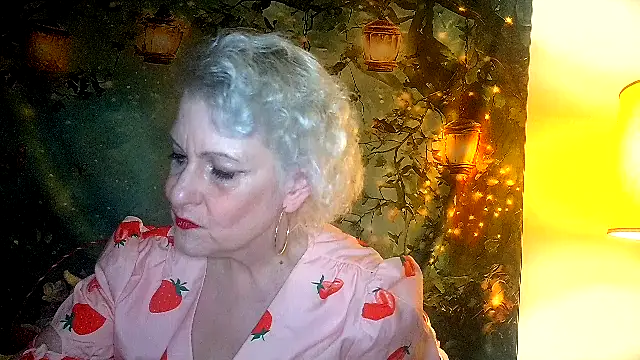 Blondie the librarian online show from April 11, 1:55 am