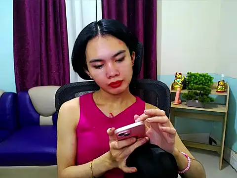 devine goddess online show from April 3, 10:02 am