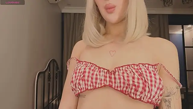 brilliantmichelle online show from February 9, 5:15 pm