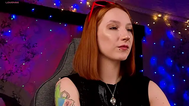 Vamp Mila online show from April 13, 1:34 pm