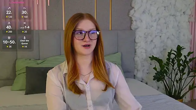 AmandaWatts online show from April 19, 8:36 am