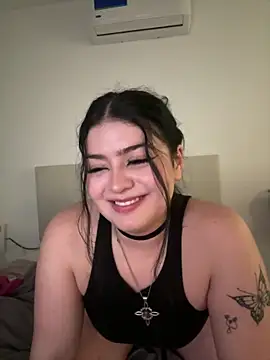 lolaaculaa online show from February 22, 6:36 am