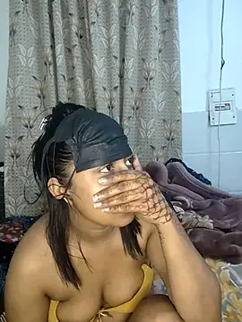 Curvy Simran online show from February 22, 3:02 pm