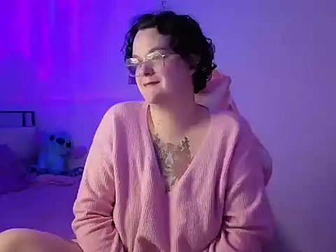 lunatigre4 online show from February 7, 7:51 pm