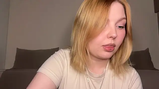 Ophelia Ritz online show from May 23, 8:51 pm