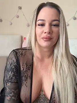 sexybatwomen33 online show from March 8, 6:39 am