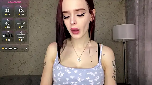 IeshaOsorio online show from February 23, 6:14 am