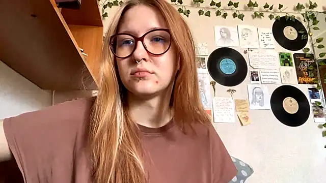 LaureenVielma online show from April 22, 8:22 am