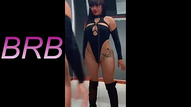 NaomiAmazing01 online show from April 21, 1:42 am