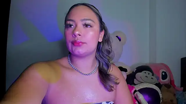 Kylievoos online show from March 9, 11:30 pm