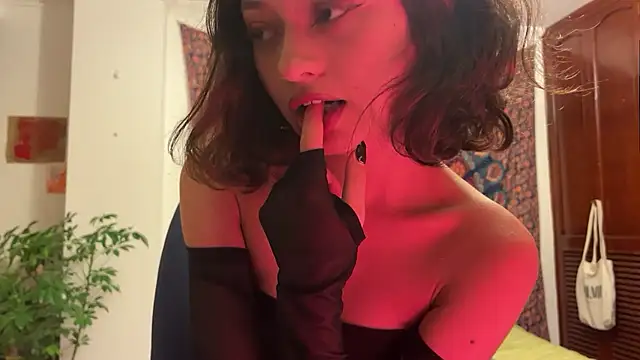 Miamhua-Cat- online show from February 17, 4:12 am