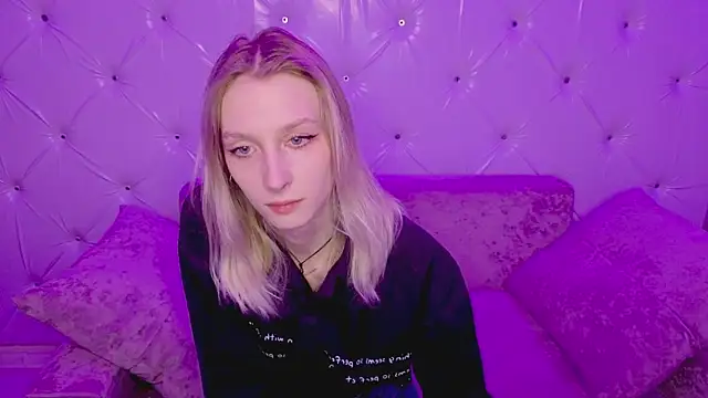 Akiro Kim7 online show from March 5, 2:07 am