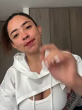 11 paris 11 online show from February 2, 8:08 pm