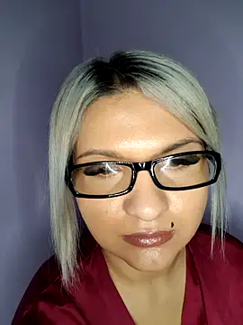 LollaHeart online show from February 8, 10:01 pm