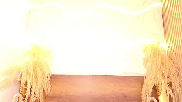 mollyjackson  online show from April 18, 10:09 pm