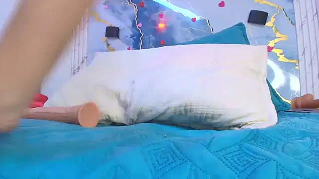 crystal love08 online show from April 17, 9:50 pm