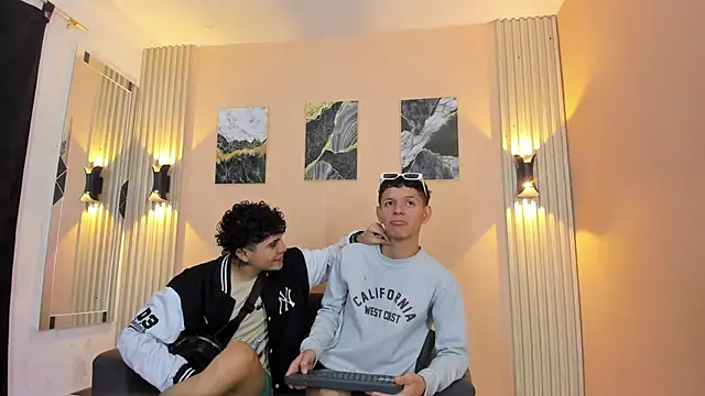 DesiresOfOlympus  online show from April 8, 9:39 pm